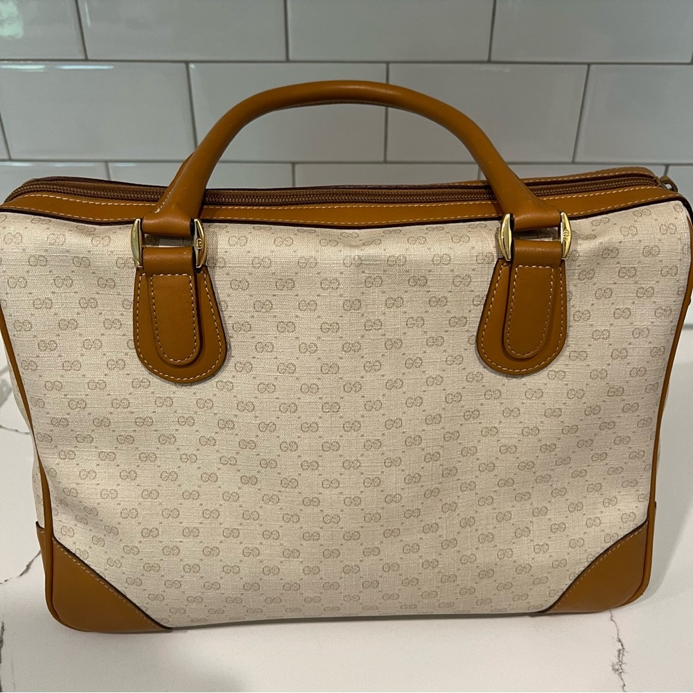 Gucci Beige and Brown Logo Canvas Tote with Matching Wallet - Picture 16 of 16